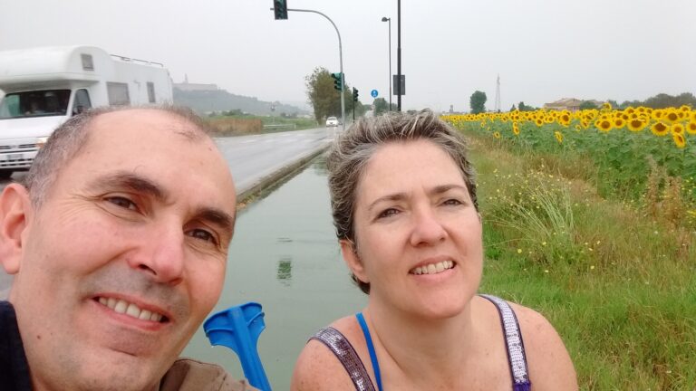 Passeggiata sotto la pioggia